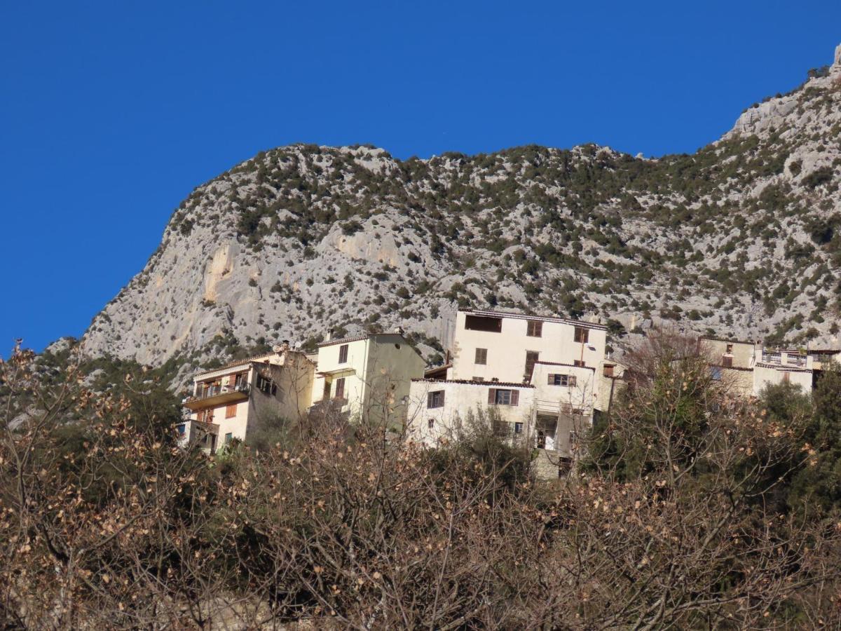 Auberge De Calendal 호텔 Aiglun  외부 사진
